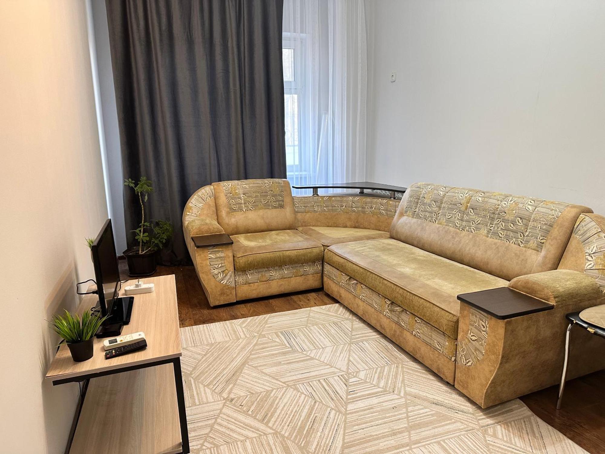 B&B Apart Atyrau Ngoại thất bức ảnh